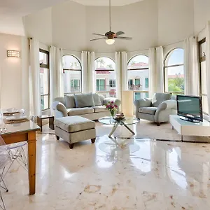 Paseo Luxury Apartment